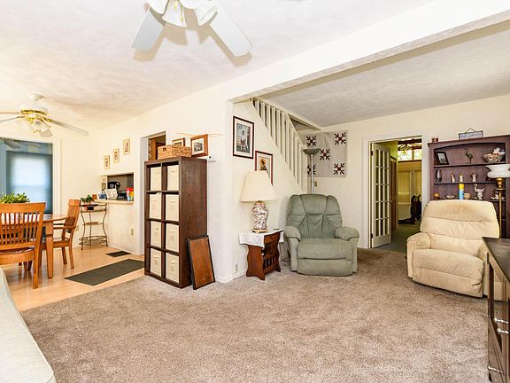 5th image of 5081 N Riverview Dr