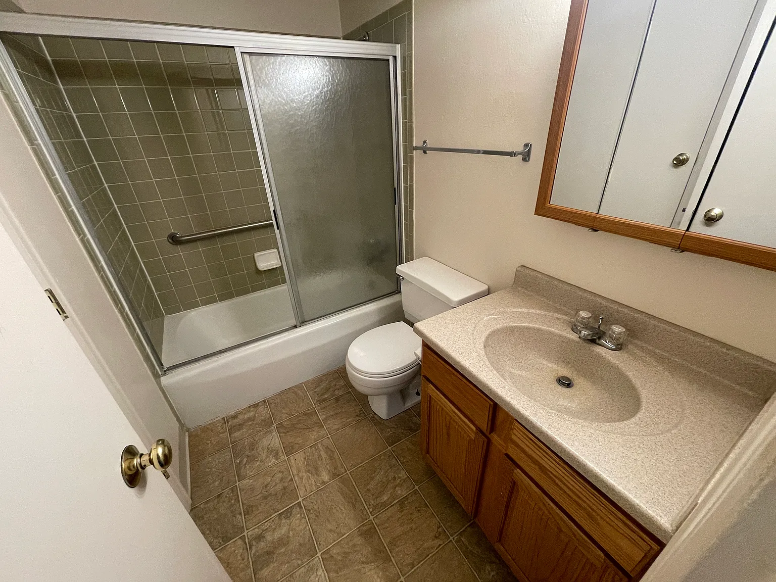 2 bed, 767 sqft, $1,750 — Photo 4