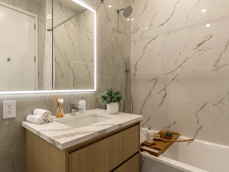 4519 Davis St #3C — Photo 7