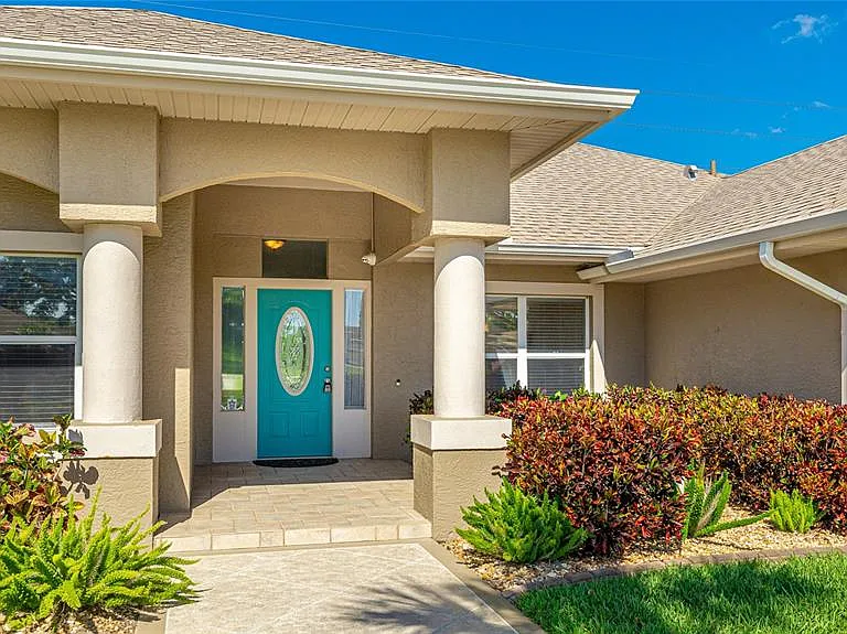 534 Oak Bay Dr — Photo 3