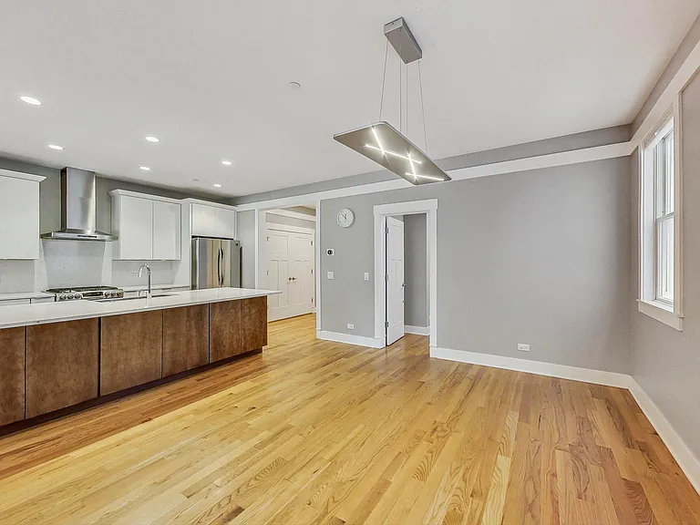8101 Floral Ave — Photo 8