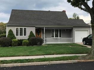 3 Arlene St, Staten Island, NY 10314