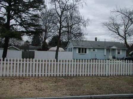 2nd image of 147 Lucerne Rd