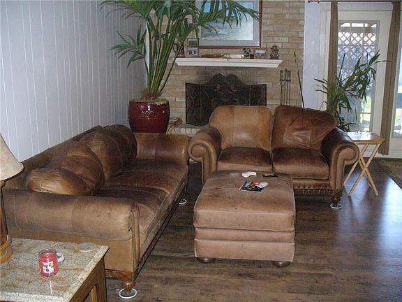 2nd image of 409 Kirby Creek Dr