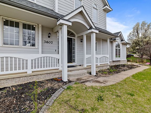 3rd image of 3607 SW 35th St