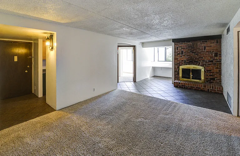 805 29th Street #302 Living Room