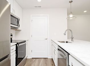 Newly Built Belvedere Apartment, Charlottesville, VA 22901