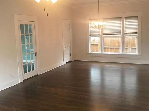 2nd image of 529 E Worth St