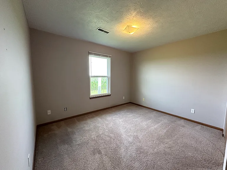 4427 Venetian Dr — Photo 17