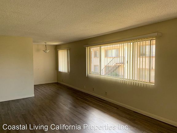 4th image of 1675 Chapel Dr APT 30