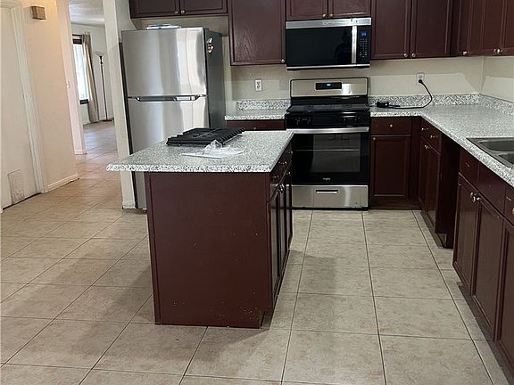 4th image of 6845 Carrera Dr