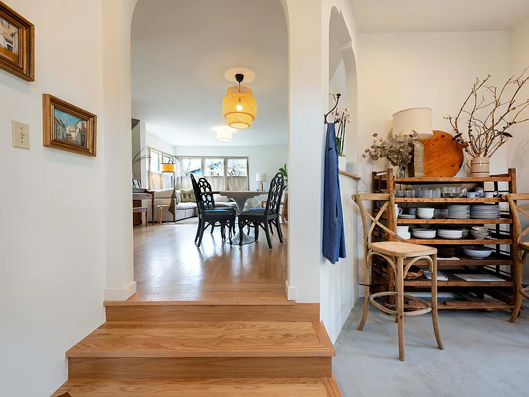 366 Patten St — Photo 5