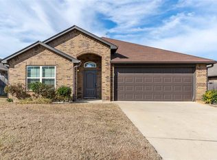 1413 Santa Cruz Dr, Longview, TX 75601