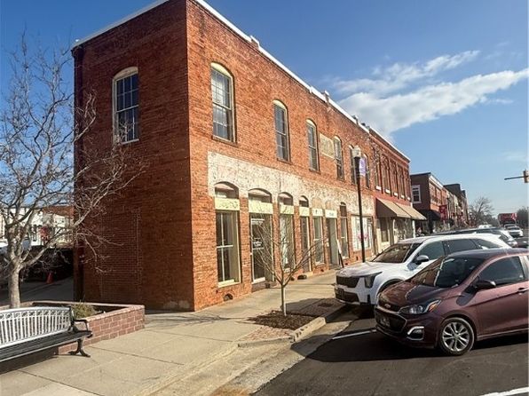 1736 N Broad St #202