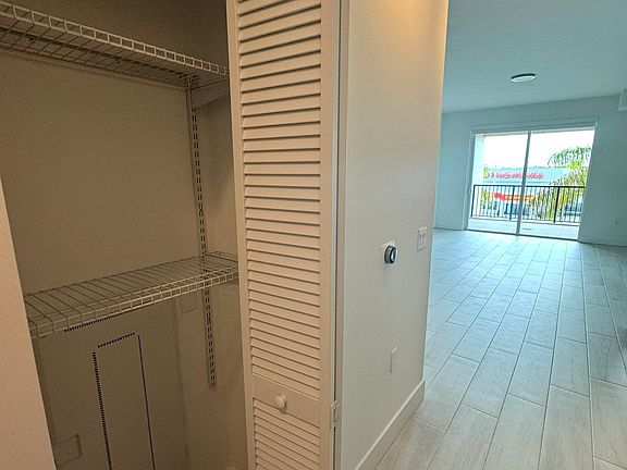 5th image of 602 E Dania Bch #210