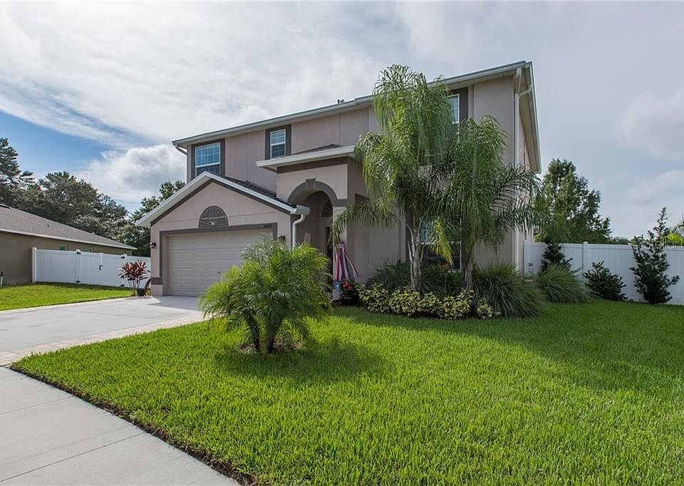 1st image of 18465 Dobson Dr