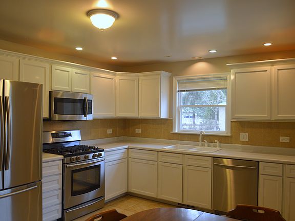 4th image of 203 S Elmwood Ave