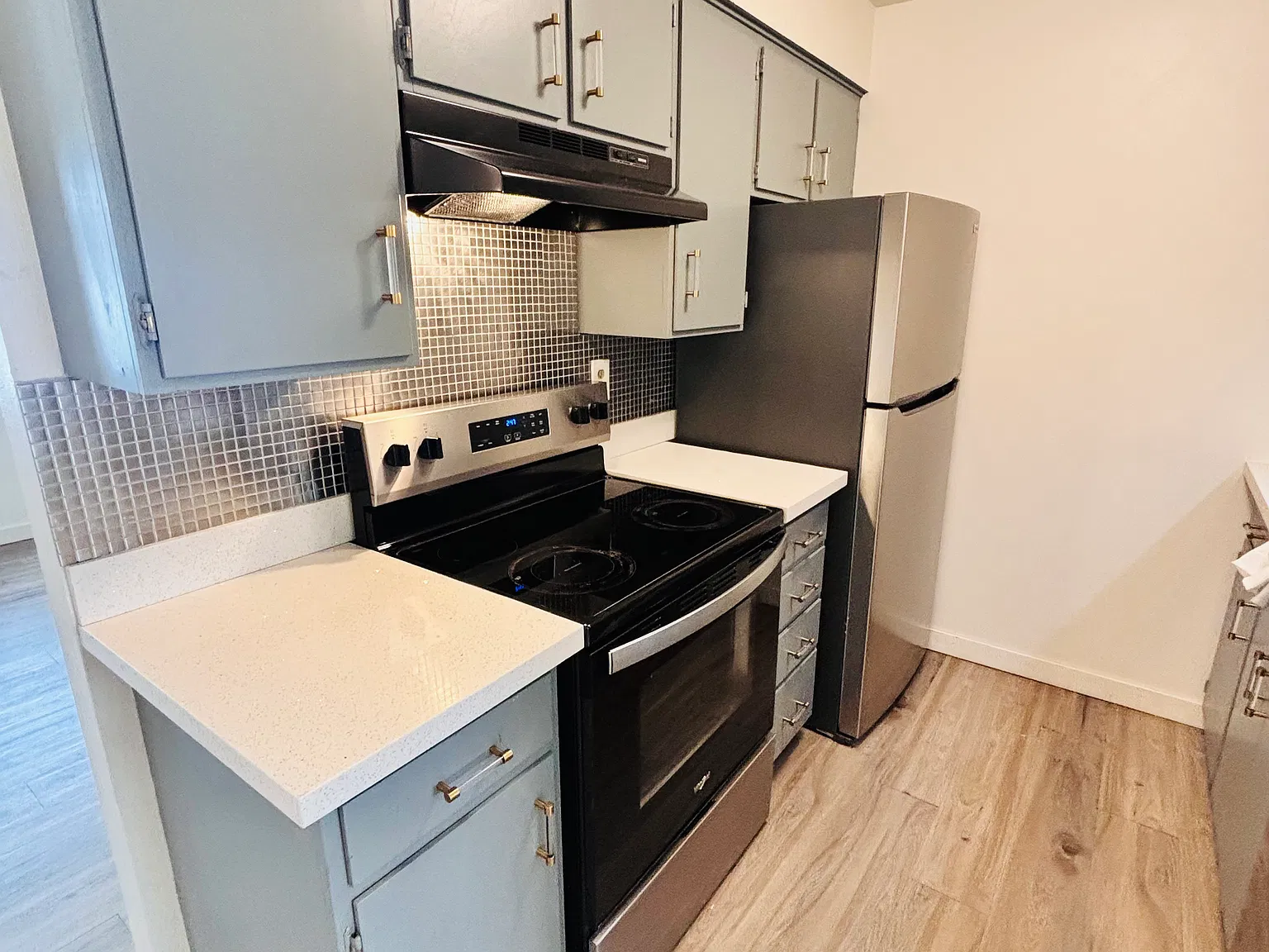 1 bed, 900 sqft, $1,400 — Photo 1