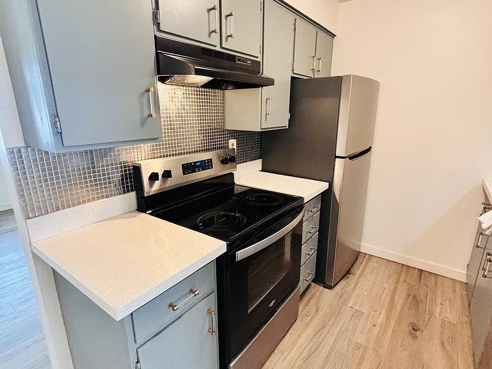 406 S 9th Ave #6