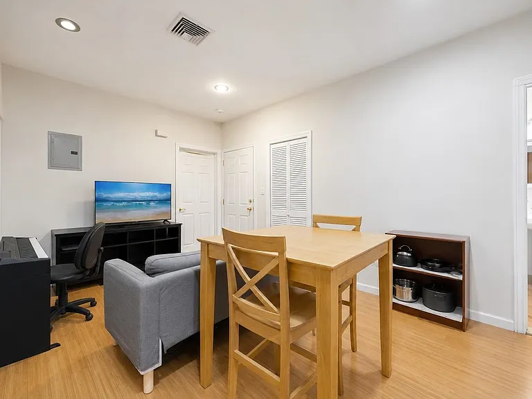 182A Christopher Columbus Dr #1 — Photo 5