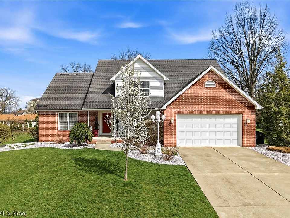 1st image of 297 Country Club Dr SE