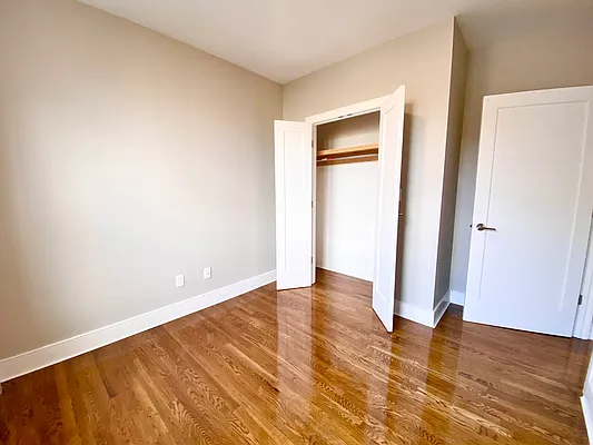 Rented by Amorelli Realty | media 16