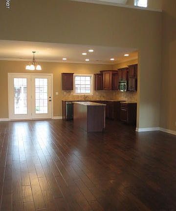 6604 Villa Springs 005