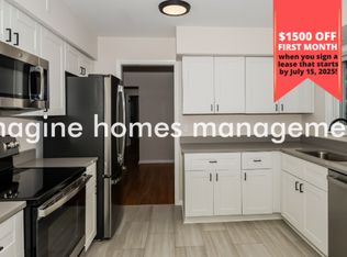 5916 7th St NE, Fridley, MN 55432