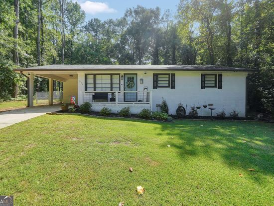 319 Elizabeth Ln, Griffin, GA 30223