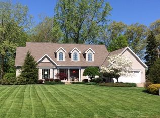 9060 Cabriolet Ave, Mentor, OH