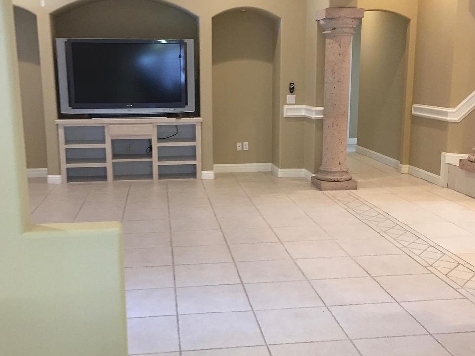 1st image of 10200 N 12th St
