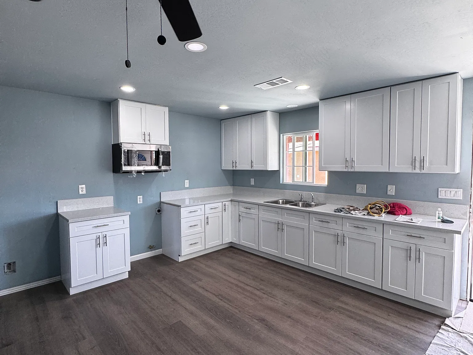 4 bed, 1200 sqft, $2,200 — Photo 2