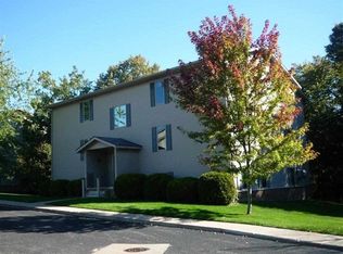 2075 Woods Ln UNIT 7, Petoskey, MI 49770