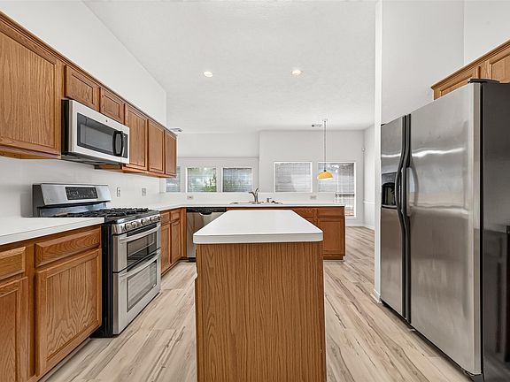 5th image of 1714 Park Maple Dr