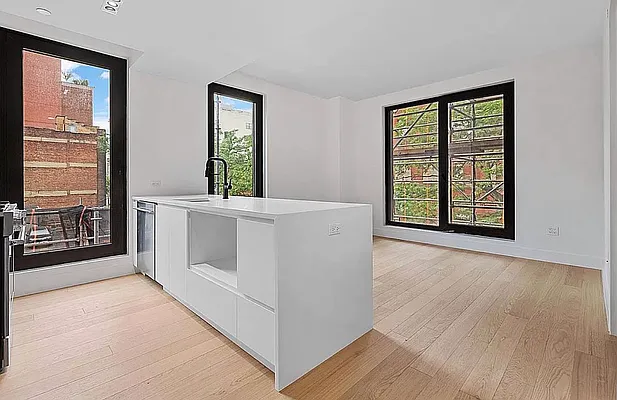 Rented by West 124th Manager LLC | media 86