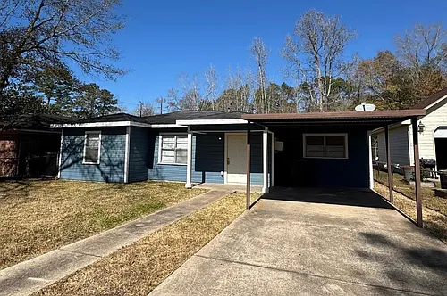 3270 Christopher St Photo 1
