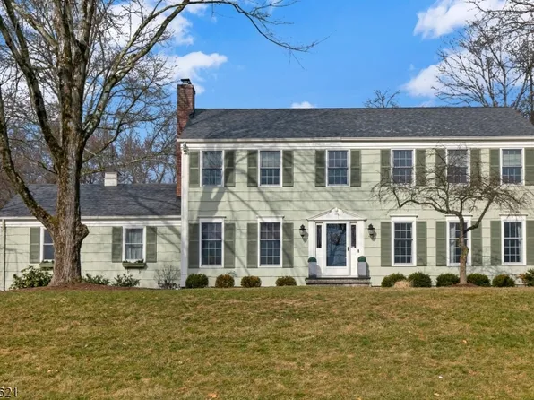 49 Walnut Cir, Bernards Twp., NJ 07920