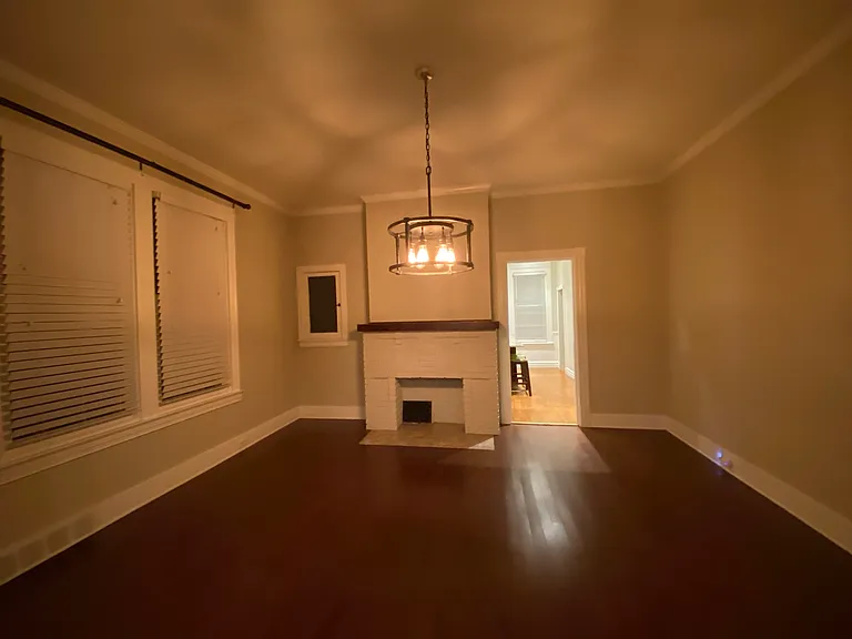 223 Lehigh Ave — Photo 6