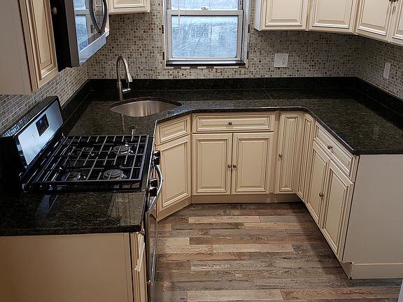 2nd image of 2573 W 15th St APT 3