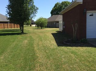 103 Ashley Ct, Tuscumbia, AL 35674