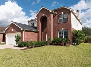 7010 Leaning Magnolia Ct, Houston, TX 77049