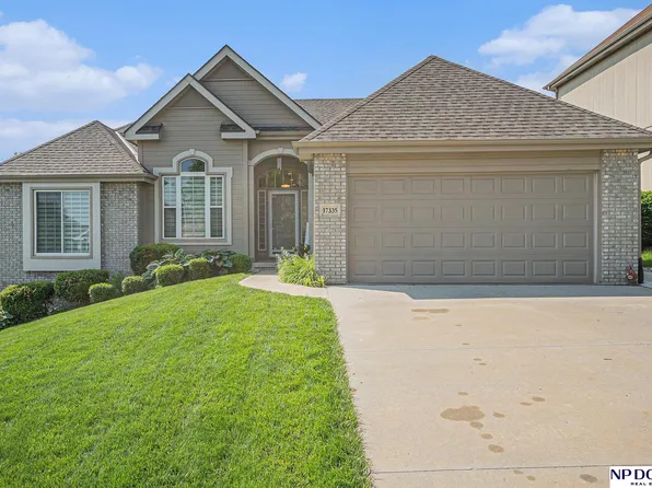 17335 Poppleton Ave, Omaha, NE 68130