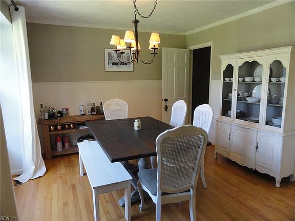4th image of 800 Kings Lake Ct