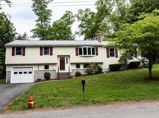 14 Meadowvale Rd, Burlington, MA 01803