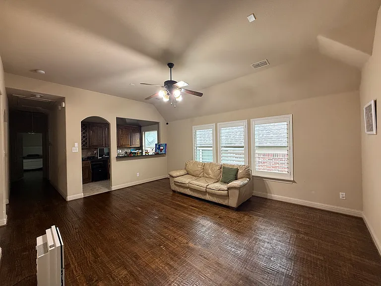 405 Preston Creek Dr — Photo 11