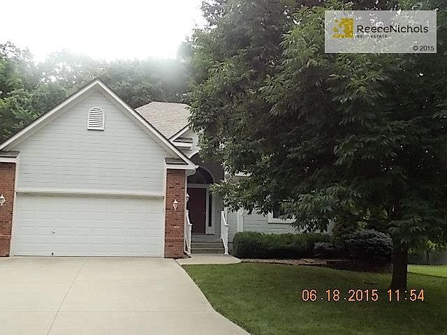 1st image of 3017 S Redwood Dr