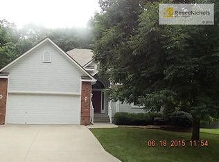 3017 S Redwood Dr, Independence, MO 64057