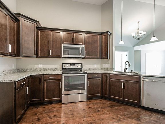3rd image of 825 S Browns Ln APT 1004