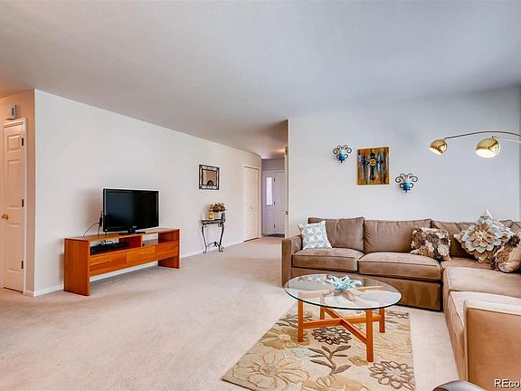 4th image of 9099 Greenspointe Court