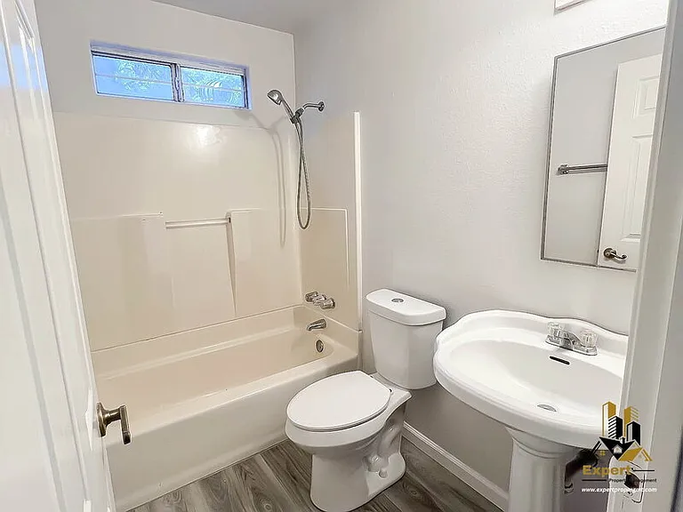 7733 Mary Lou Way — Photo 7